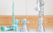 SMISKI Toothbrush Stands - Gift Shelf Charm
