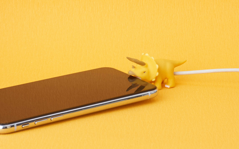 CABLE BITE Dino - Classic Desk Style