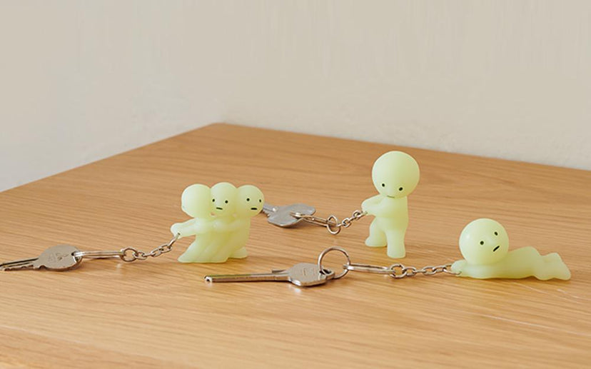 SMISKI Keychains - Modern Display Choice